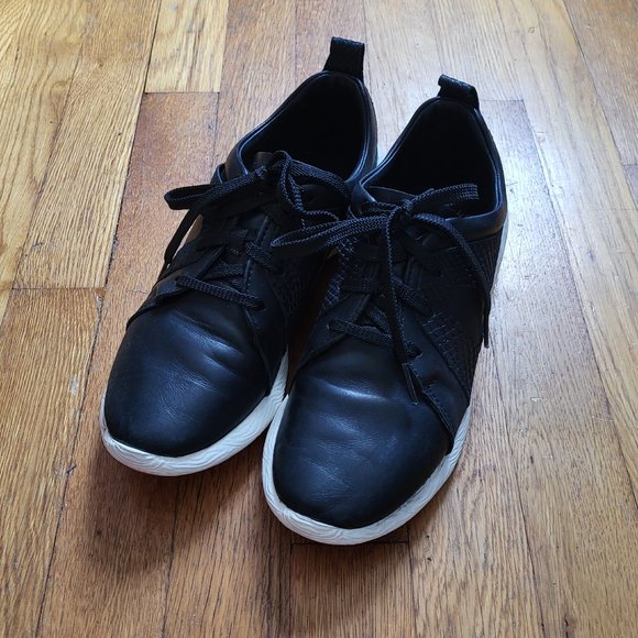 Clarks Crowley Faye Leather Sneaker - Size 8 - EUC - Picture 5 of 12